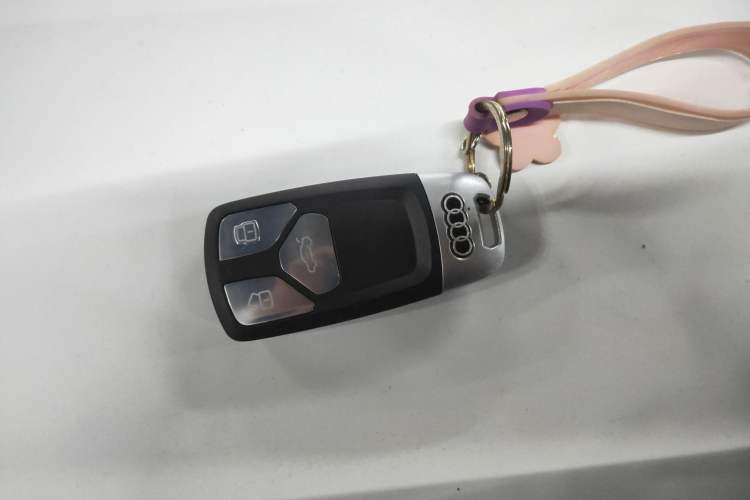 Used Audi A4L 2018 30th Anniversary Edition 40 TFSI Fashion Model
