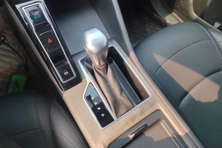 Used Roewe i5 2023 1.5L CVT Luxury Edition
