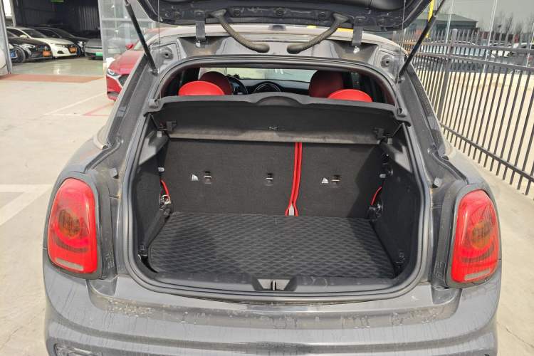 Used MINI MINI 2016 2.0T COOPER S Performance Edition Five-Door Version