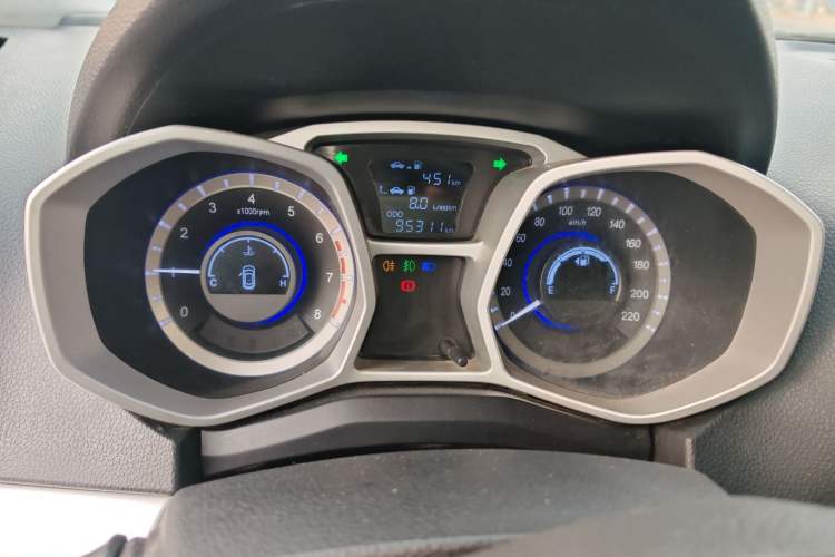 Used  Refine S3 2016 1.5L Manual Luxury Model
