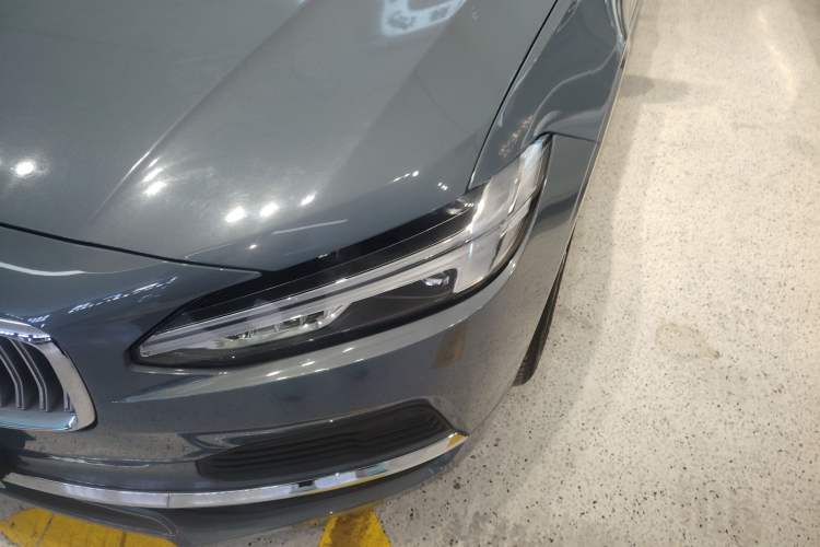 Used Volvo S90 New Energy 2022 T8 eDrive Hybrid Luxury Edition
