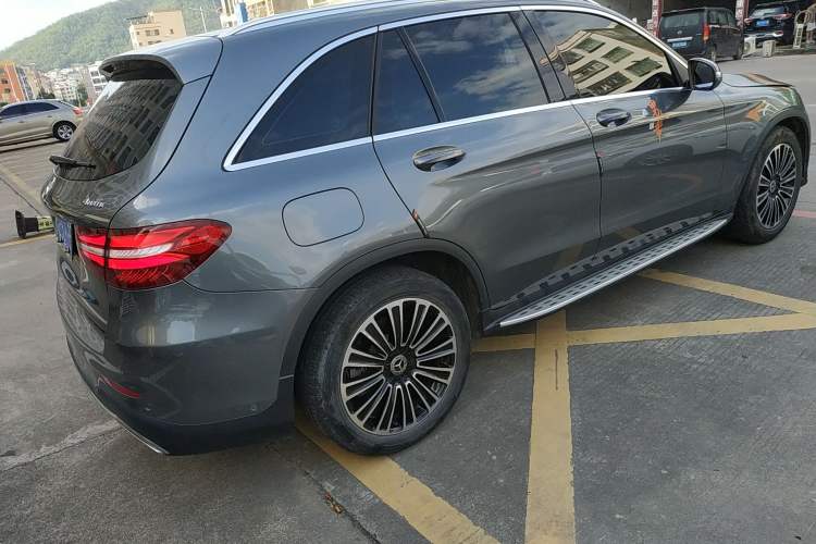 Used Mercedes-Benz GLC 2018 GLC 260 4MATIC Dynamic Edition
