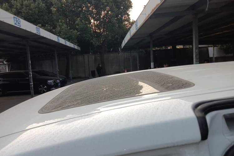 Used Buick GL8 2023 Facelifted Land Cruiser Executive Luxury Version