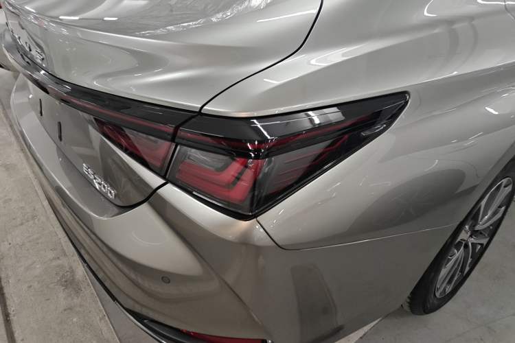 Used Lexus ES 2025 200 Premium Edition