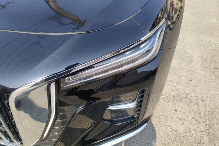 Used Hongqi H5 2024 2.0T Automatic Smart Connect Flagship Edition
