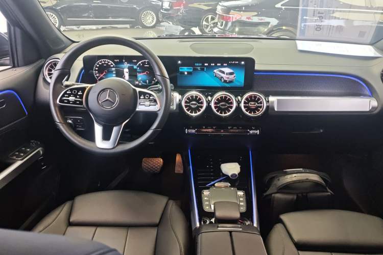 Used Mercedes-Benz GLB 2021 GLB 200 Fashion Model