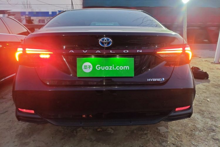 Used Toyota Avalon 2019 Dual-Engine 2.5L Luxury Edition China VI Standard
