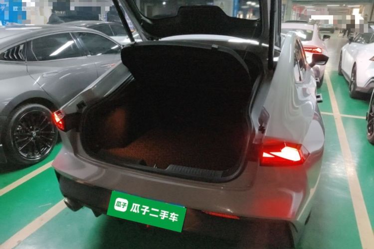 Used Changan UNI-V 2022 1.5T Prestige Version
