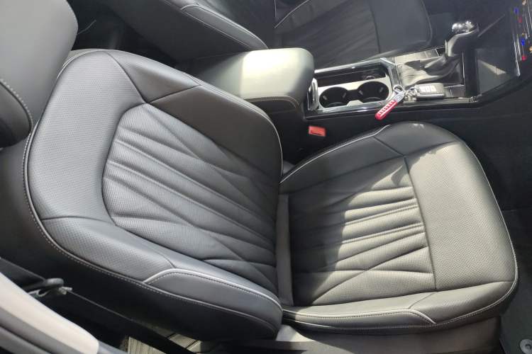 Used Volkswagen Passat 2022 330TSI Luxury Edition
