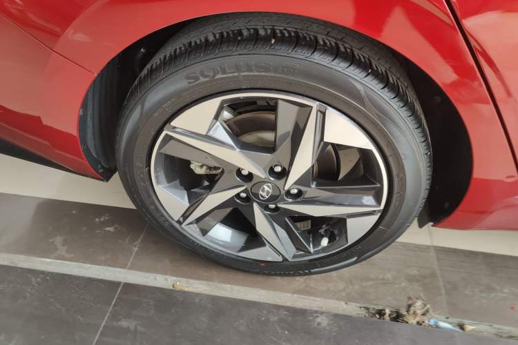 Used Hyundai Elantra 2021 1.5L CVT GLX Elite Edition
