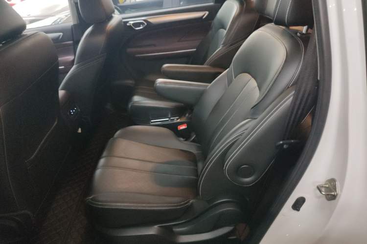 Used GAC Trumpchi M6 2021 270T DCT Luxury Edition (7 Seats)