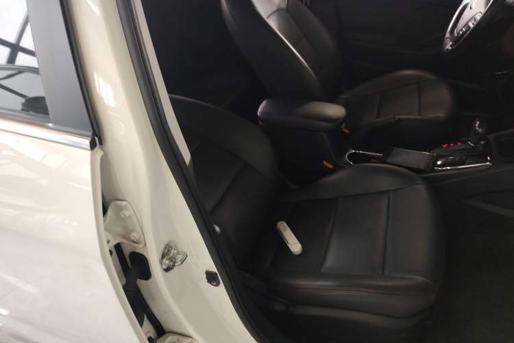 Used Kia K3 2016 1.6L Automatic GLS
