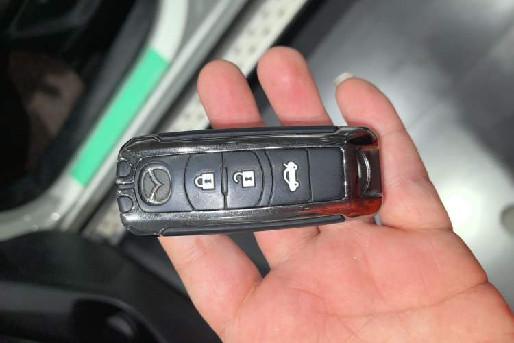 Used Mazda CX-5 2015 2.0L Automatic Two-Wheel Drive Urban Version
