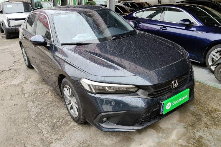 Used Honda Civic 2022 240TURBO CVT Dynamic Edition
