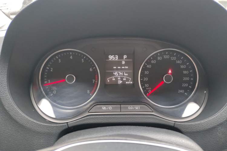 Used Volkswagen Polo 2016 1.6L Cross Polo Automatic