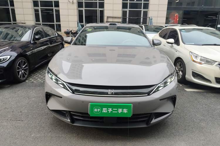 Used BYD Han 2025 DM-i Intelligent Driving Edition 125KM Prestige Model

