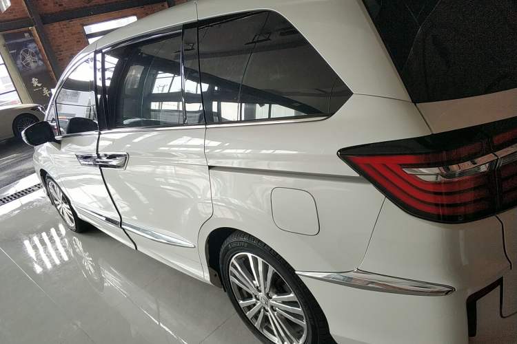 Used Honda Elysion 2016 2.4L Supreme Edition