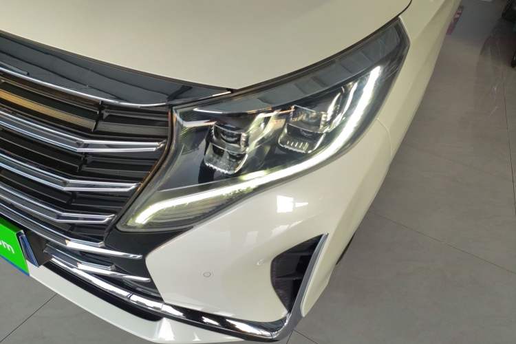 Used GAC Trumpchi M8 2021 Lingxiu Series 390T Deluxe Edition
