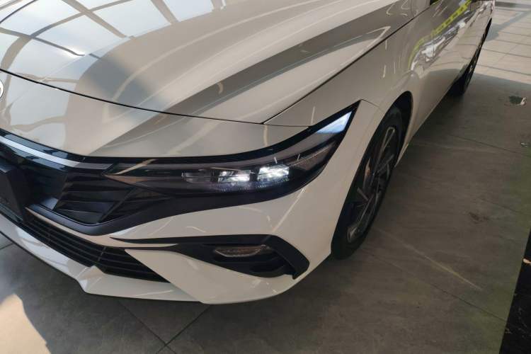 Used Hyundai Elantra 2023 1.5L CVT GLX Elite Edition
