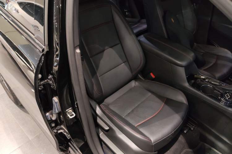 Used Chevrolet Equinox 2021 550T RS Smart Boundary-Pushing Edition
