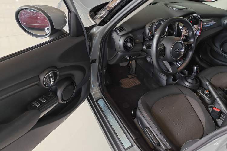 Used  MINI 2022 Updated 1.5T ONE Five-Door PLUS Edition
