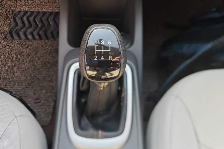 Used Chevrolet Sail 2015 Sail 3 1.5L Manual with Ideal Sunroof Edition
