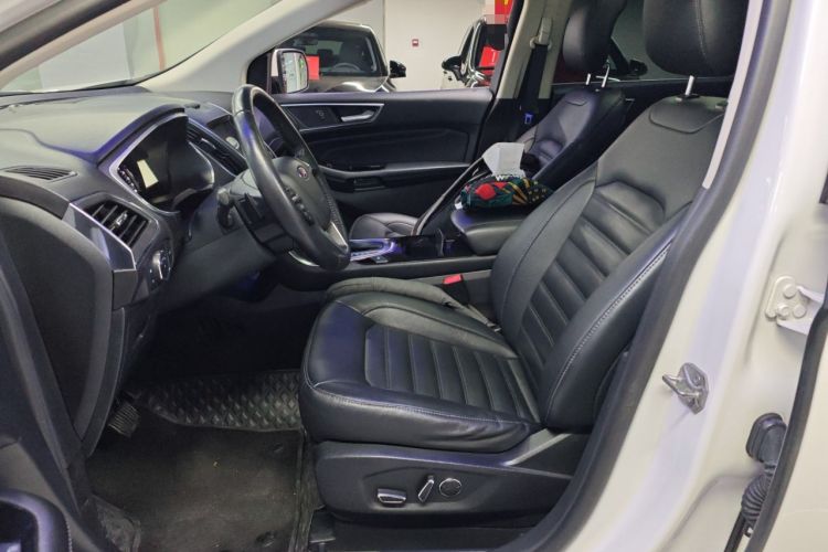 Used Ford Edge 2018 EcoBoost 245 Two-Wheel-Drive Titanium 7-Seater China VI Standard
