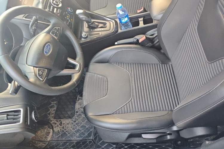 Used Ford Focus 2018 Hatchback Classic 1.6L Automatic Trendy SmartDrive Edition