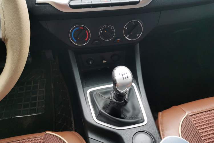 Used Great Wall Wingle 7 2019 2.0T Diesel Two-Wheel Drive Value Edition China VI Standard Big Double Cab GW4D20M
