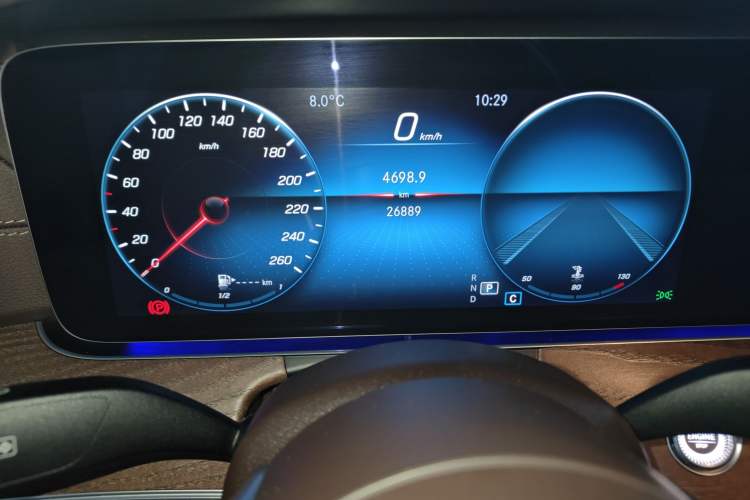 Used Mercedes-Benz E-Class 2021 Facelift E 260 L
