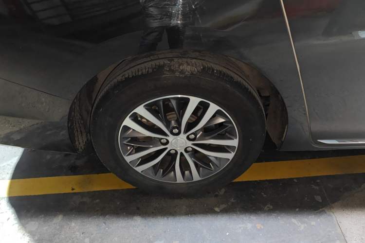 Used Buick GL8 2023 ES Lu Zun Comfort Model
