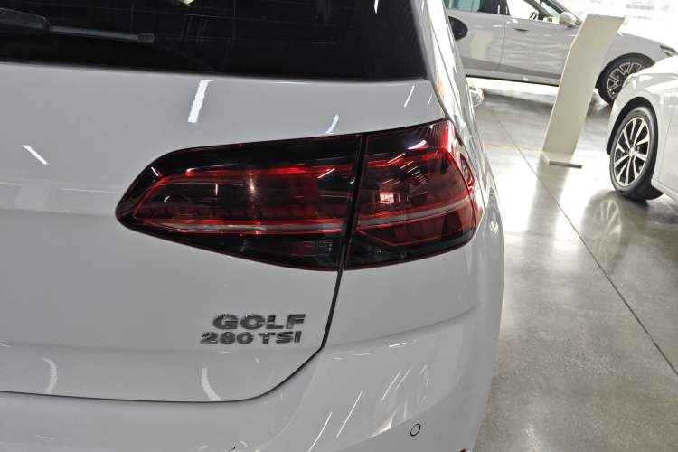 Used Volkswagen Golf 2020 280TSI DSG Luxury Edition
