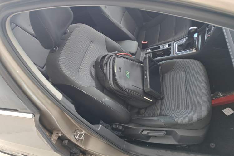 Used Volkswagen Golf 2019 1.6L Automatic Comfort Model China V Standard
