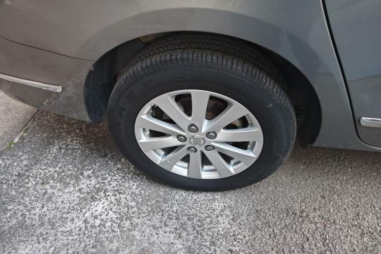 Used Buick GL8 2018 28T Luxury Model China VI Standard
