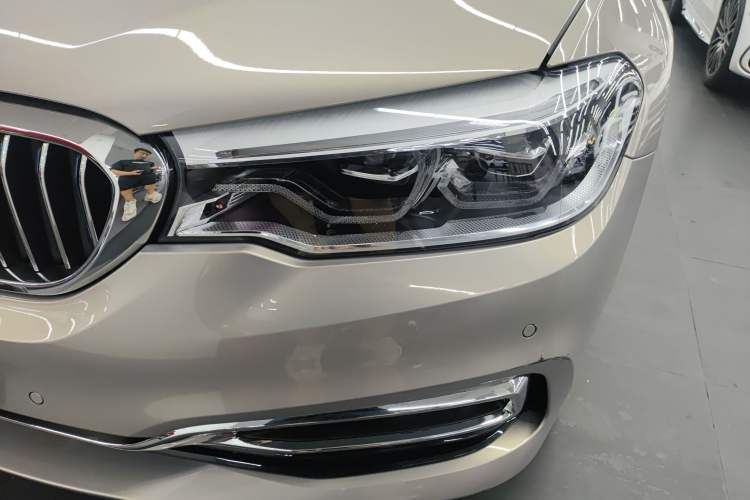 Used BMW 5 Series New Energy 2019 530Le Luxury Package
