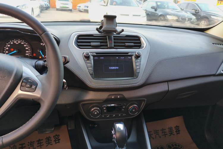 Used Ford Escort 2015 1.5L Automatic Fashion Model
