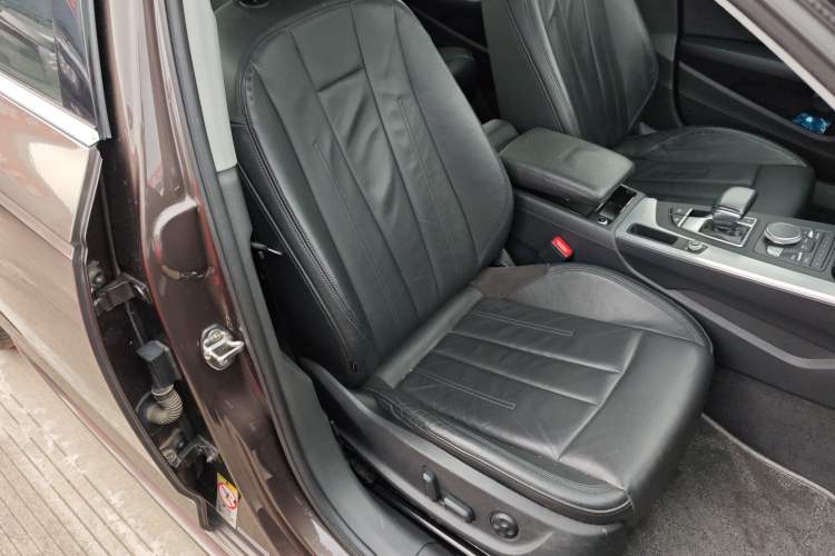 Used Audi A4L 2018 30th Anniversary Edition 40 TFSI Fashion Model