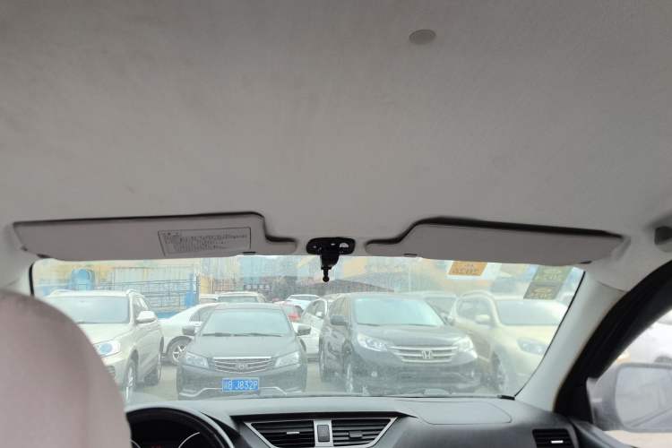 Used FAW Senya S80 2013 1.5L Manual 7-Seater Urban Fashion Edition
