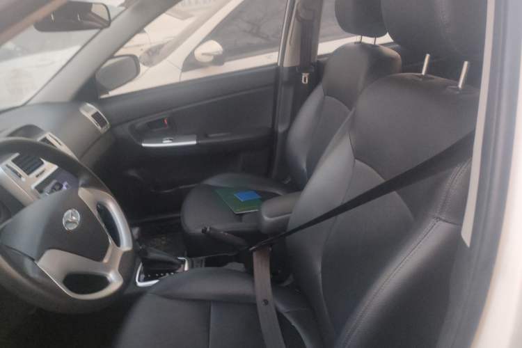 Used  300E 2017 Standard Model