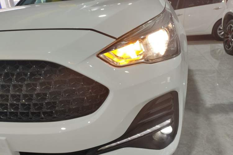 Used Haval M6 2019 1.5T Manual Two-Wheel Drive Elite Version China VI Standard
