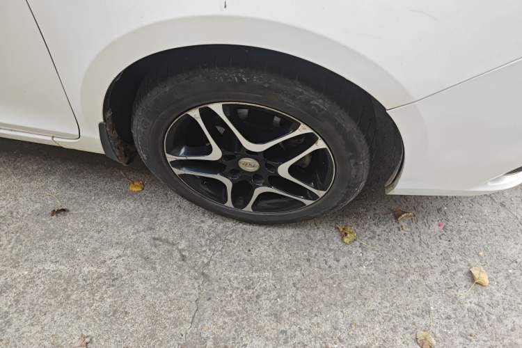 Used BYD G5 2014 1.5TID Automatic Flagship Model