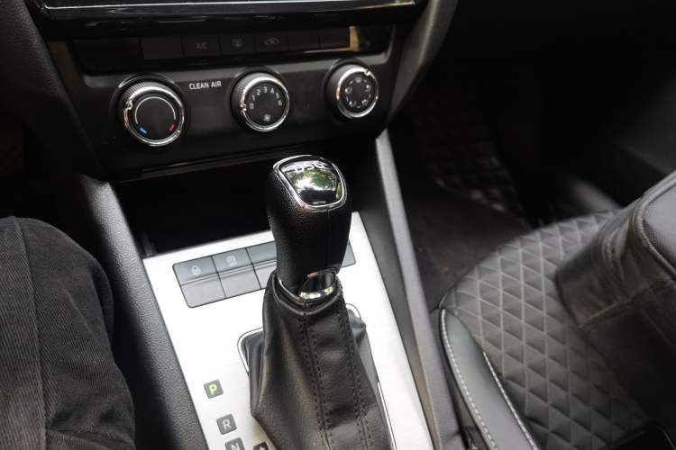 Used Skoda Octavia 2020 TSI230 DSG SmartDrive Luxury Edition
