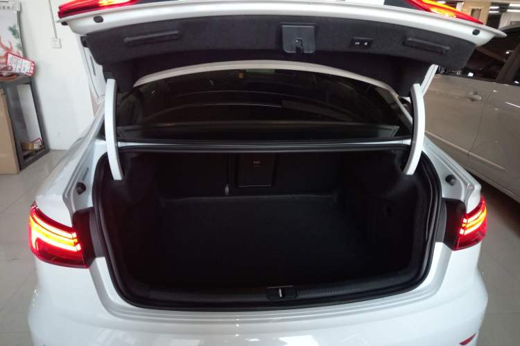 Used Audi A3 2019 Limousine 35 TFSI Fashion Edition China VI Emission Standard
