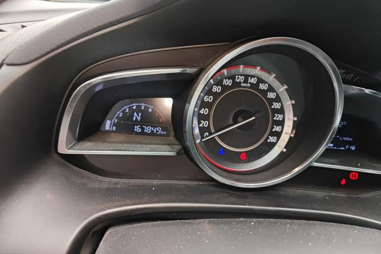 Used Mazda Mazda 3 Axela 2016 Sedan 1.5L Automatic Comfort Model
