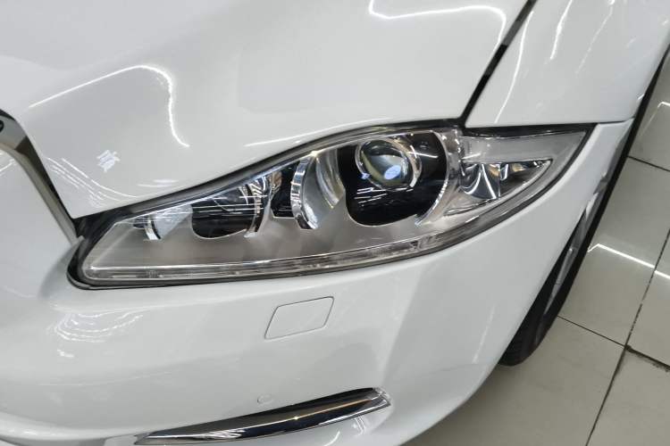 Used Jaguar XJ 2014 XJL 2.0T Two-Wheel-Drive Elegant Business Edition
