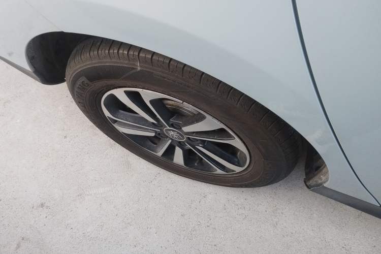 Used BYD Qin PLUS 2025 DM-i Smart Drive 120KM Superior Model
