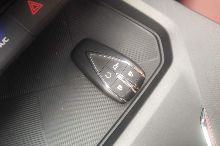 Used Changan X5 PLUS 2026 Model, Second Generation, 1.5T Transcendence PRO