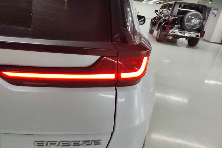 Used Honda Breeze 2021 Rui Hybrid 2.0L 2WD Rui Luxury Edition
