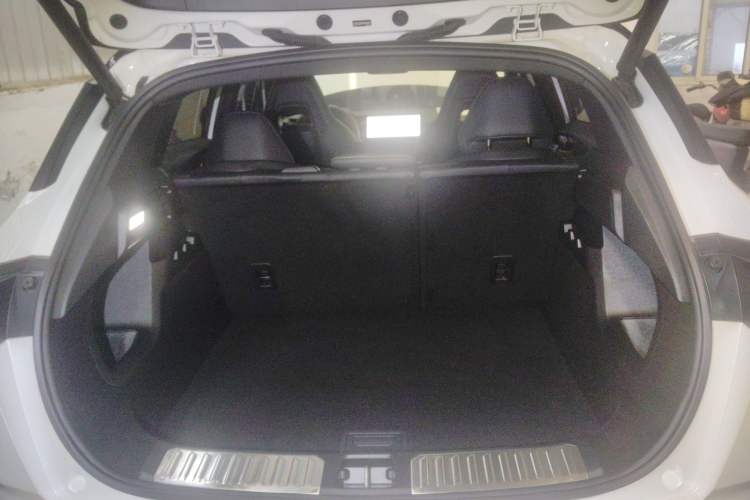 Used Lynk & Co 06 2023 Remix 1.5T Dynamic Halo
