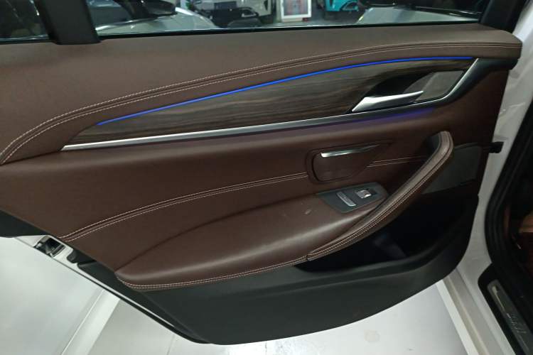 Used BMW 5 Series New Energy 2020 Mileage Upgrade Version 530Le Pioneer Edition